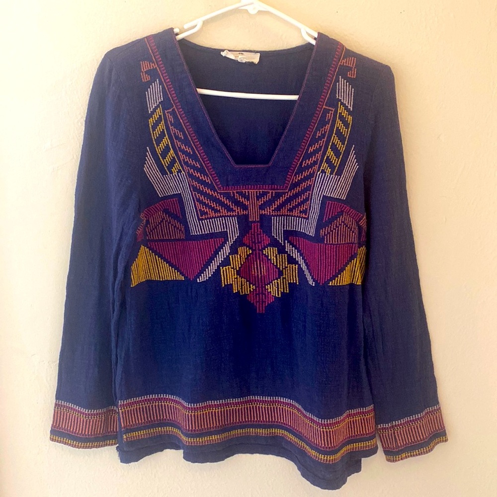 Unique 100% cotton embroidered shirt. Sz. S